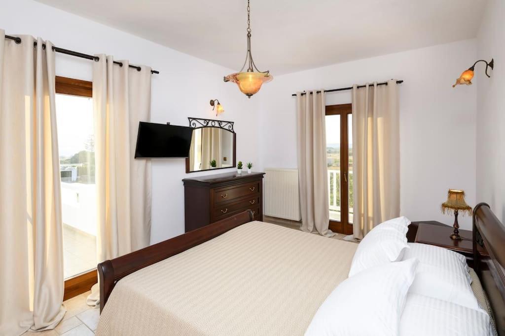 Zoe & Zen Collection Apartment Парос Екстериор снимка