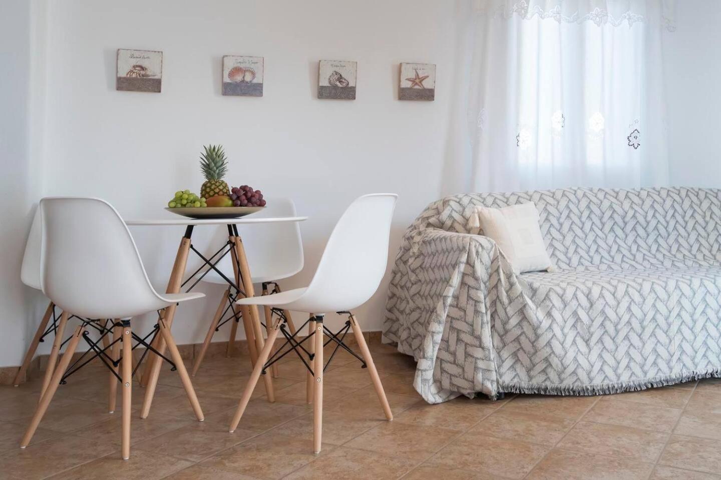 Zoe & Zen Collection Apartment Парос Екстериор снимка